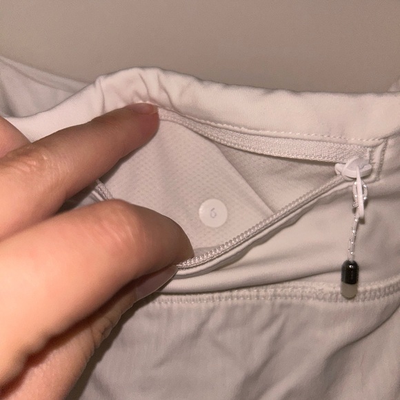 Lululemon Athletica White Mini Skater Skirt - Picture 4 of 4